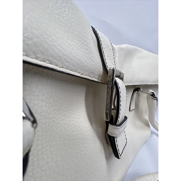 BCBG Cream Beige Purse Shoulder Bag Buckle Accent 3 Compartment Leather - Picture 16 of 16